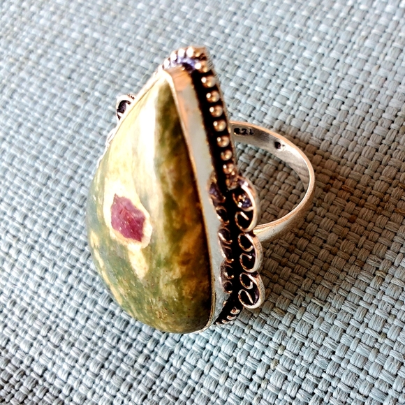 ***Sale*** New Ruby in Fuchsite 925 Silver Ring. - Picture 10 of 12